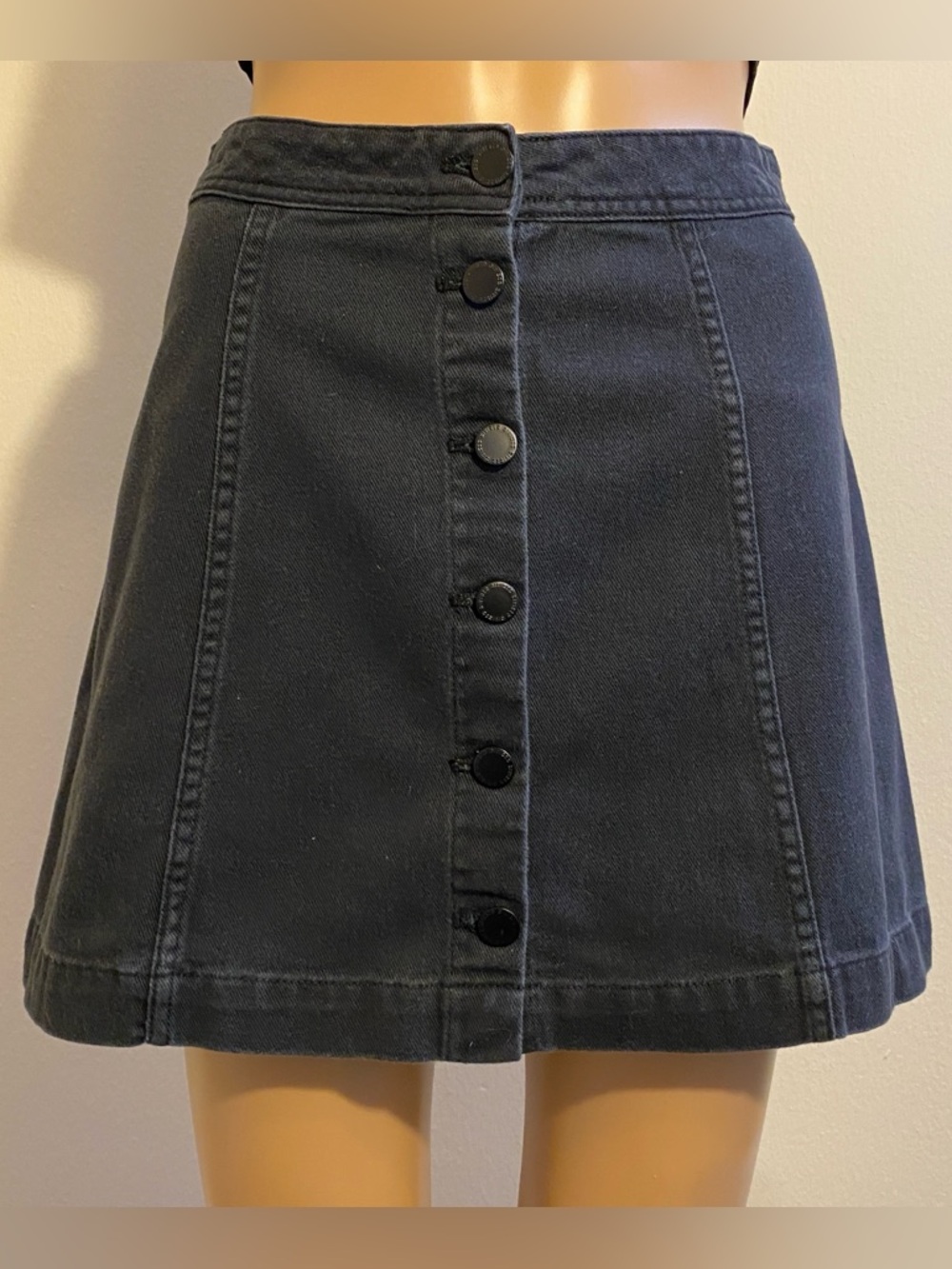 Women H & M Divided Black Denim Front Button Skirt